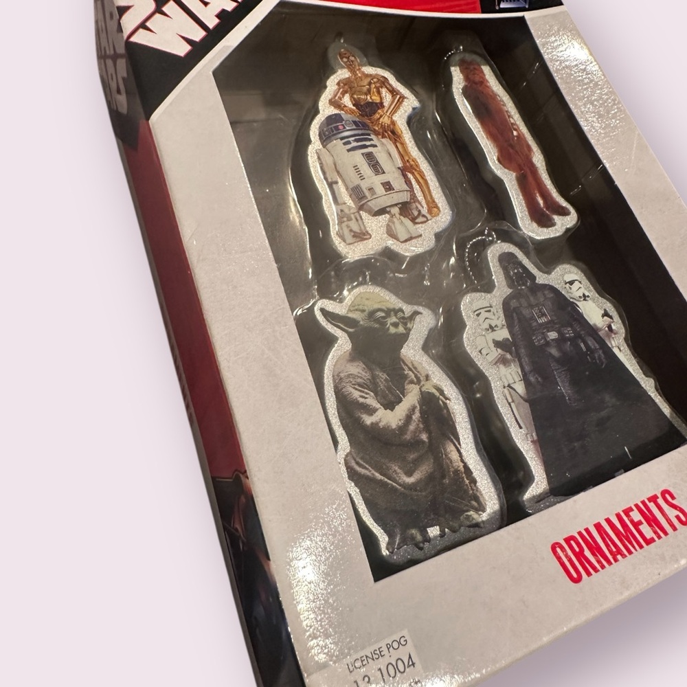 2007 Lucasfilm LTD Star Wars Christmas Ornament Set - Picture 3 of 7